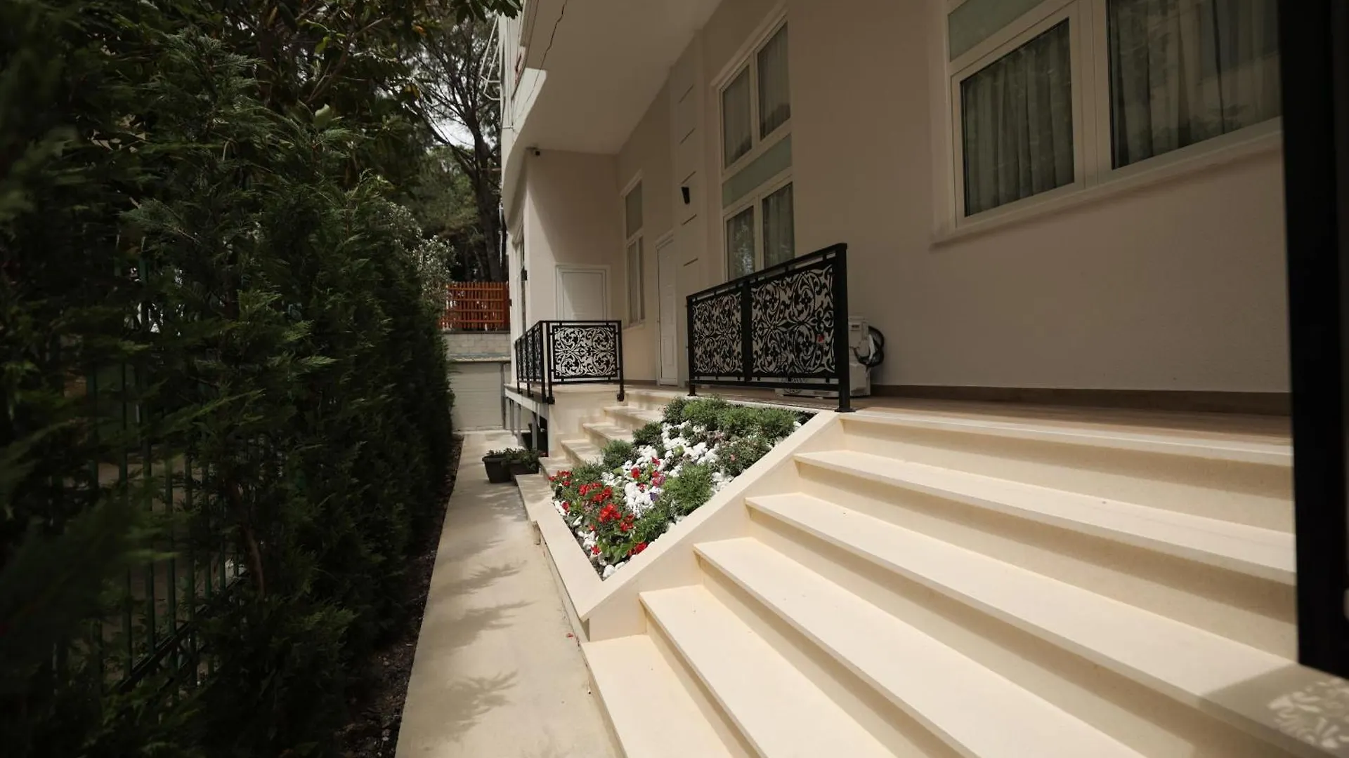Duplex City Durrës 0*,  Albánie